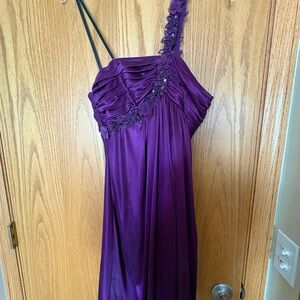 Morgan & Co. One-Shoulder Purple Evening Dress